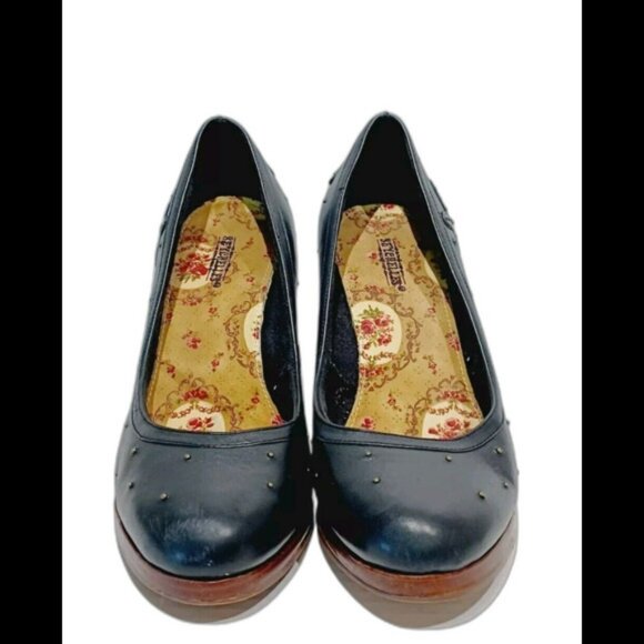 Seychelles Black Leather Studded Platform Heels - Picture 3 of 8